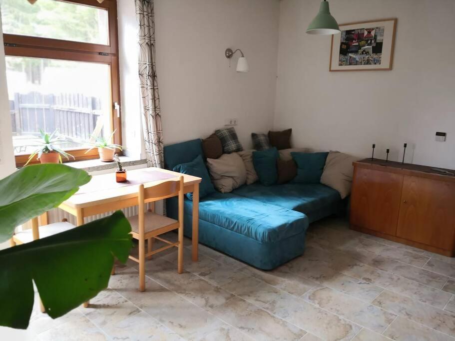 Erzgruen - Aktiv Und Entspannt Im Gruenen Appartement Zwönitz Buitenkant foto